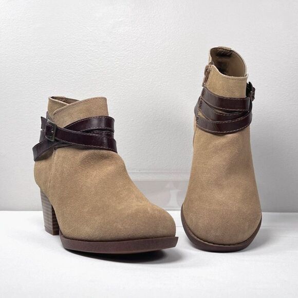 White Mountain Suede Leather Ankle Booties Women's Size 8.5 - Picture 5 of 9